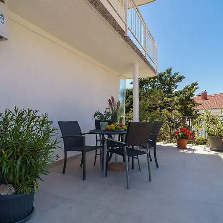 Apartment Grosses Nur 500 Meter Zum Mit Meerblick, Parkplatz, Waschmaschine