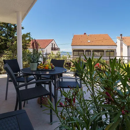Grosses Nur 500 Meter Zum Mit Meerblick, Parkplatz, Waschmaschine Apartment Crikvenica