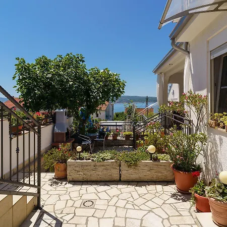 Grosses Nur 500 Meter Zum Mit Meerblick, Parkplatz, Waschmaschine Crikvenica