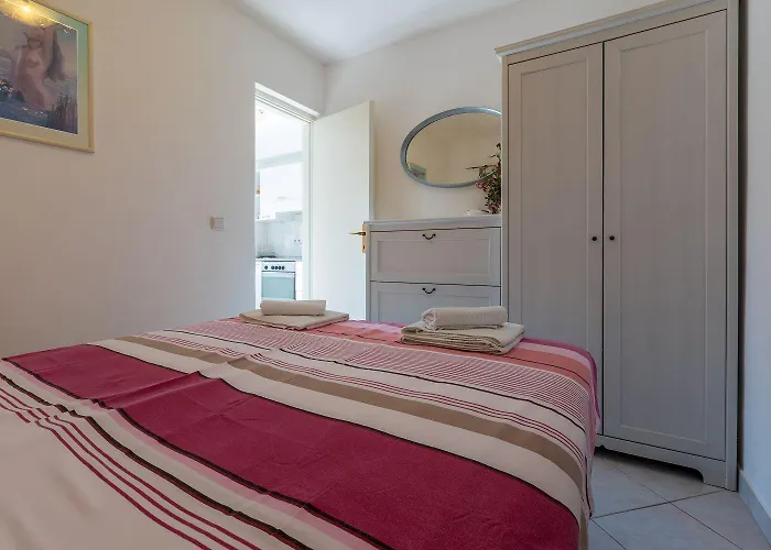 Grosses Nur 500 Meter Zum Mit Meerblick, Parkplatz, Waschmaschine Crikvenica