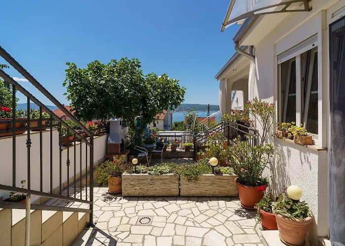 Grosses Nur 500 Meter Zum Mit Meerblick, Parkplatz, Waschmaschine Crikvenica